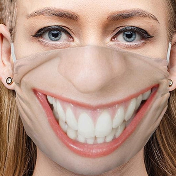 mulheres sorriem máscara no rosto