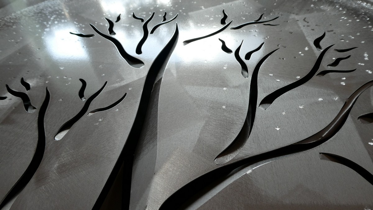 detalhe da pintura da árvore da vida - imagem de metal
