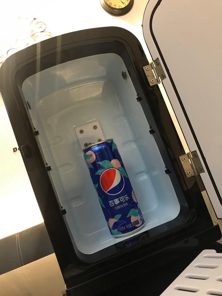 refrigeradores de latas