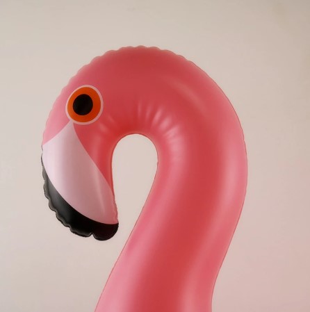 Piscina insuflável para copos em forma de flamingo