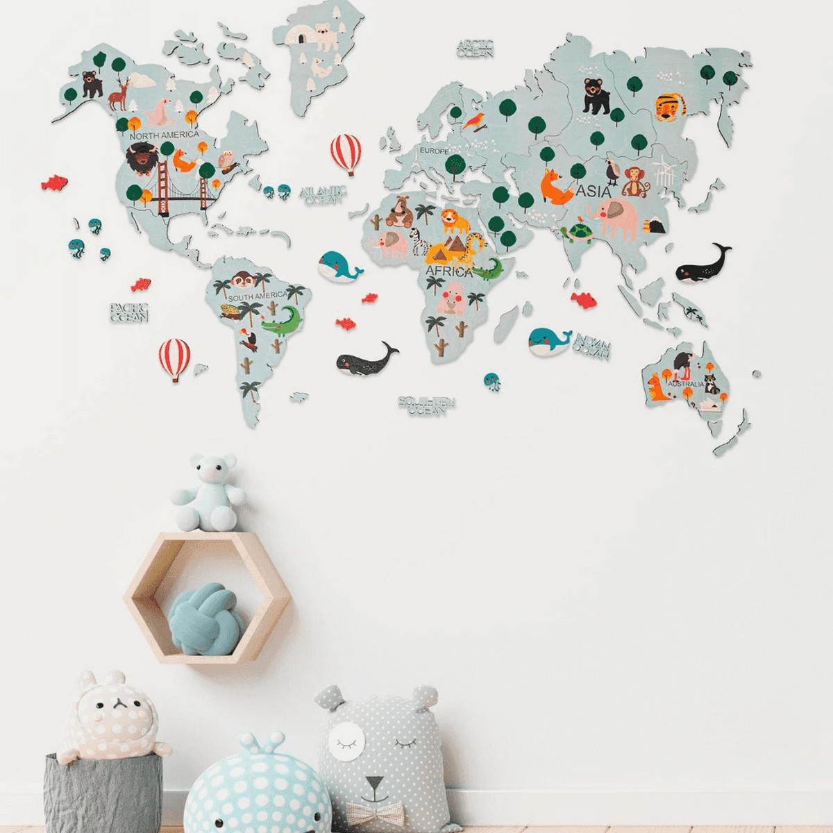 mapa de madeira na parede continentes 2D