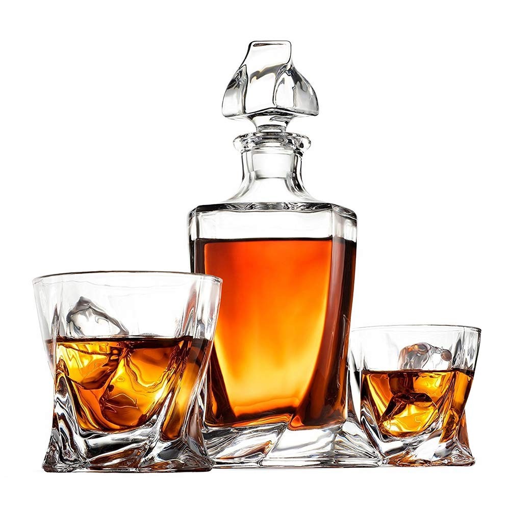 conjunto de bebidas de luxo whisky rum bourbon scotch