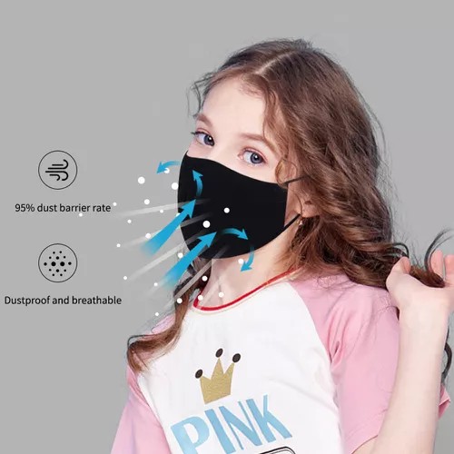 máscara de proteção do bebê no rosto